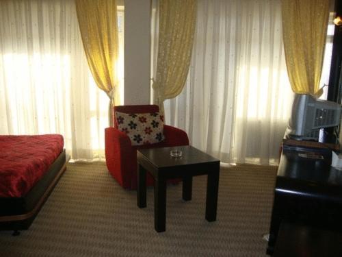 Avalon Otel